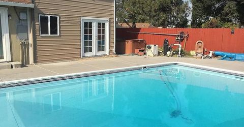 6649 Steiner Dr, Sacramento, CA 95823 Photo