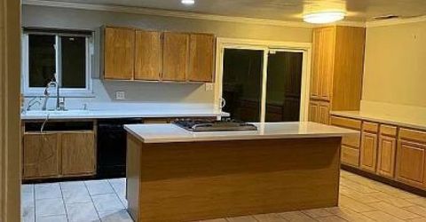 6649 Steiner Dr, Sacramento, CA 95823 Photo