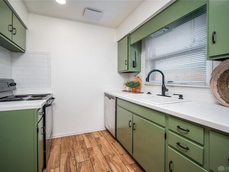 5828 Jassamine Drive, Miami Township, OH 45449 Photo 13