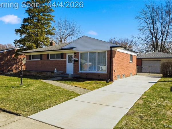 35942 Sherborne Drive, Clinton Twp, MI 48035