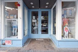 345 King Street photo 4