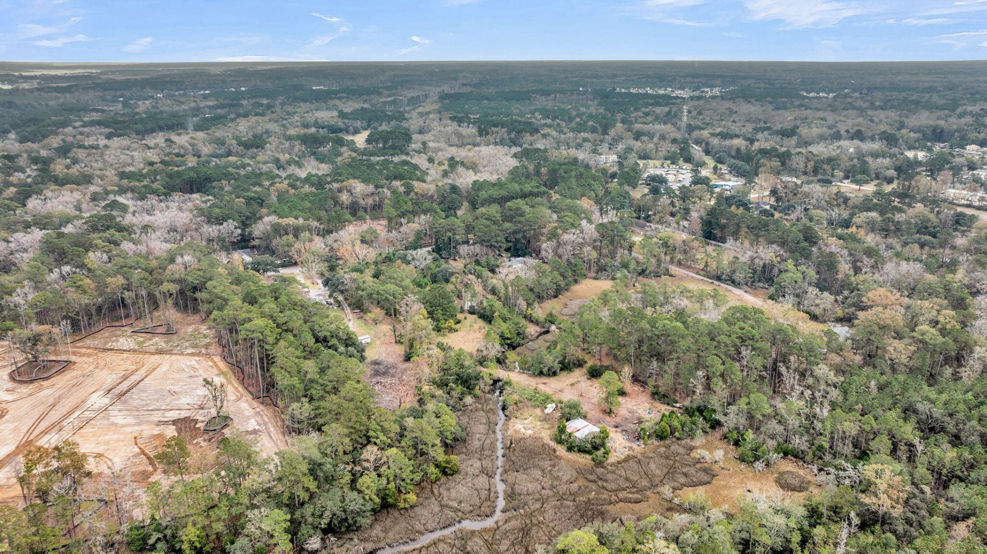 672 Main Road  Photo 12