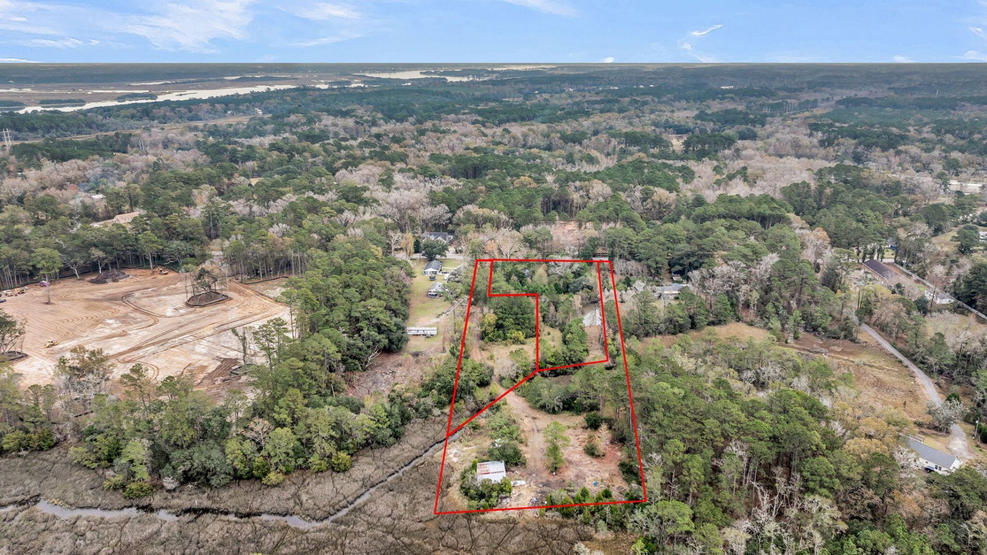 672 Main Road  Photo 9