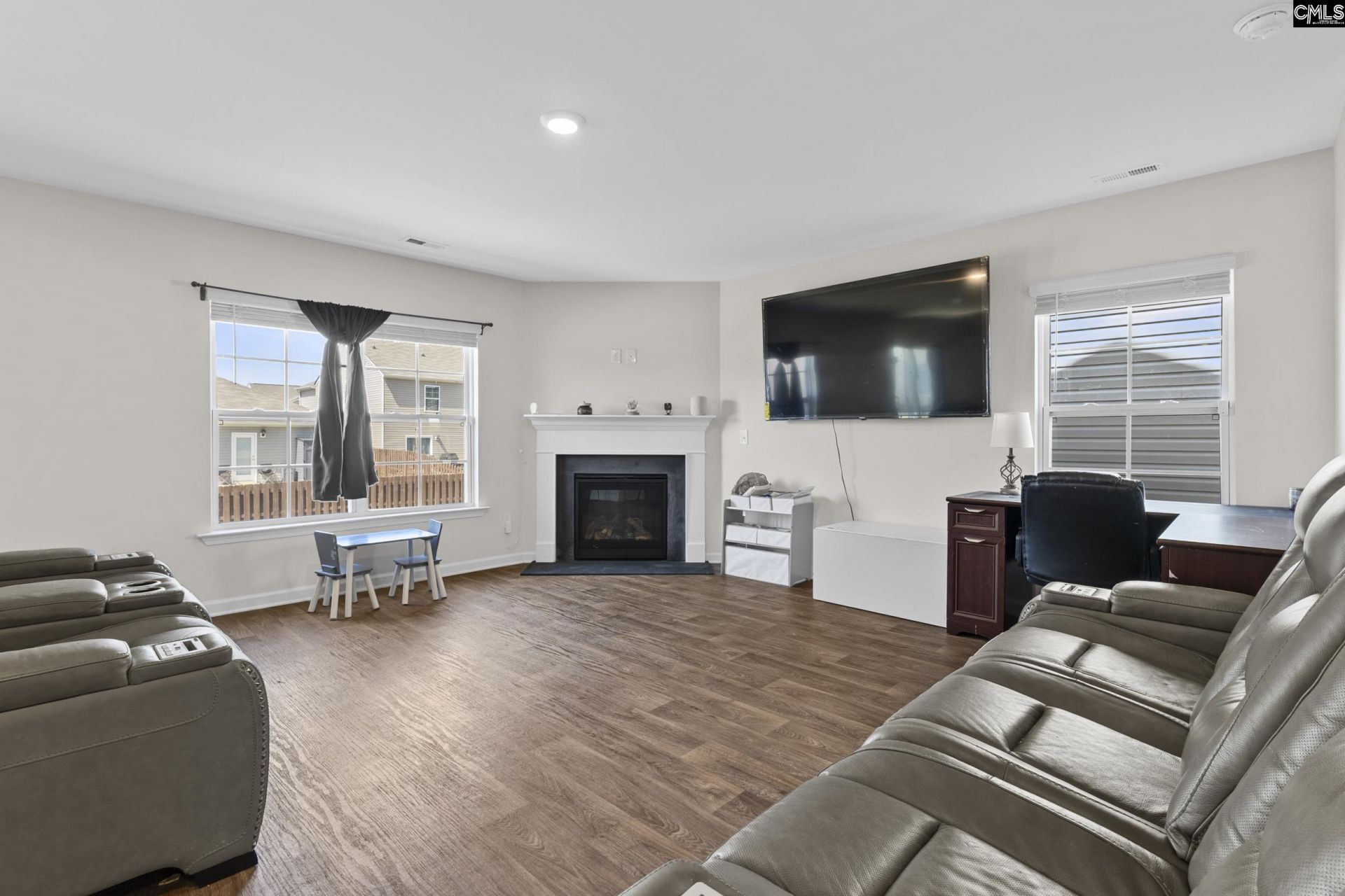 2097 Elmridge Rd  Photo 6