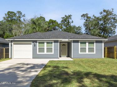8462 BUTTERCUP Street, Jacksonville, FL 32210