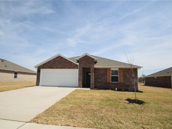 572 Colorado Street, Farmington, AR 72730