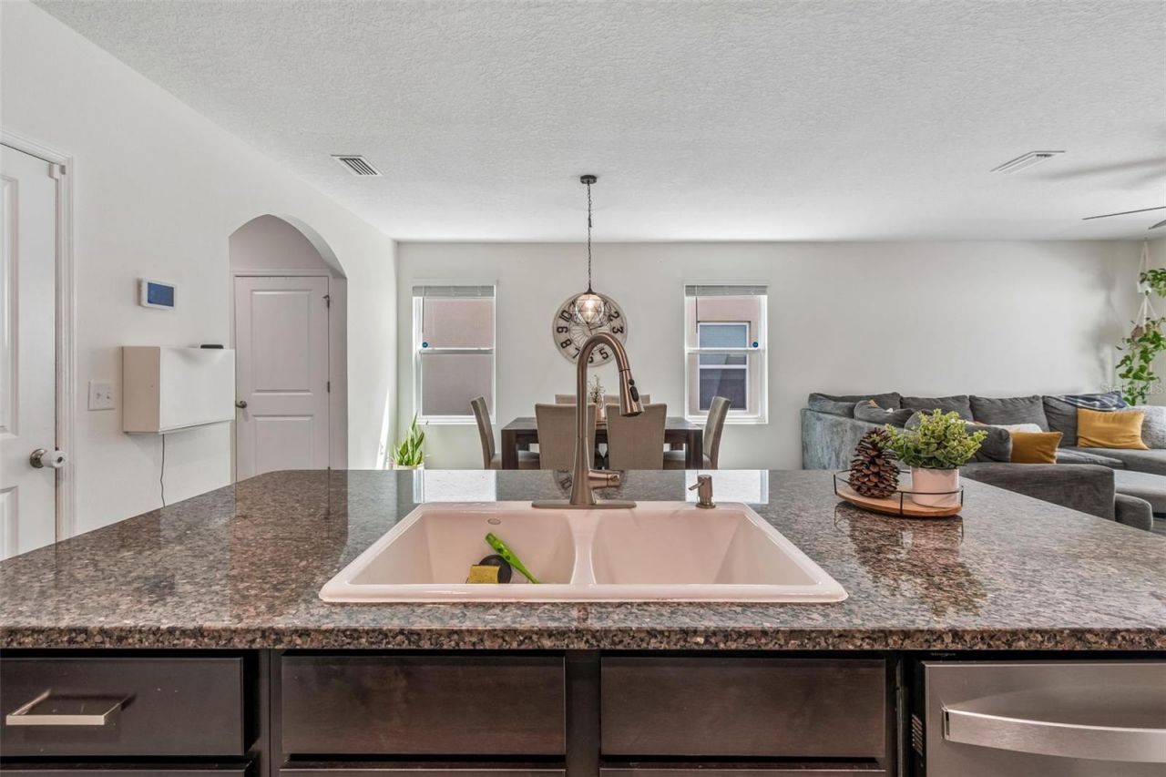 9124 Water Chestnut Drive , Temple Terrace, FL 33637 Photo