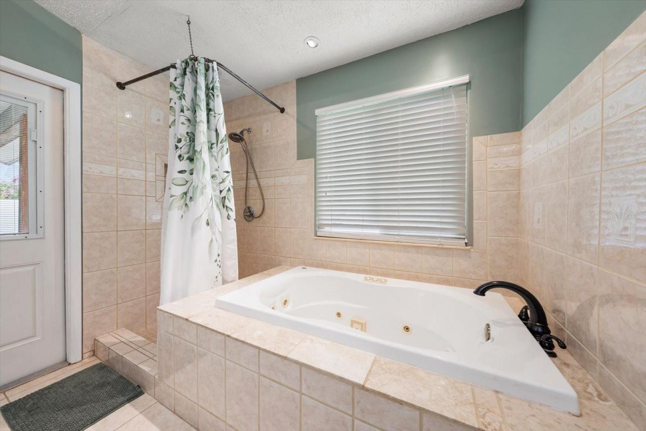 2929 Longbrooke Way , Clearwater, FL 33760 Photo