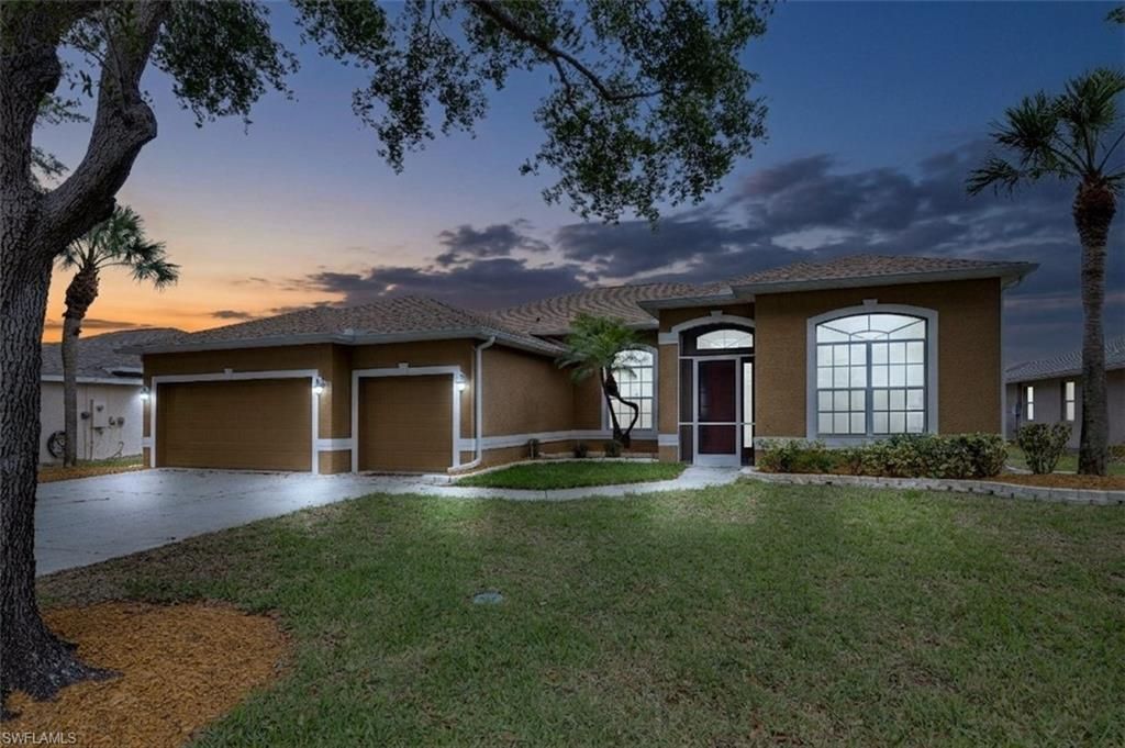 17451 Stepping Stone Dr, Fort Myers, FL 33967 Photo