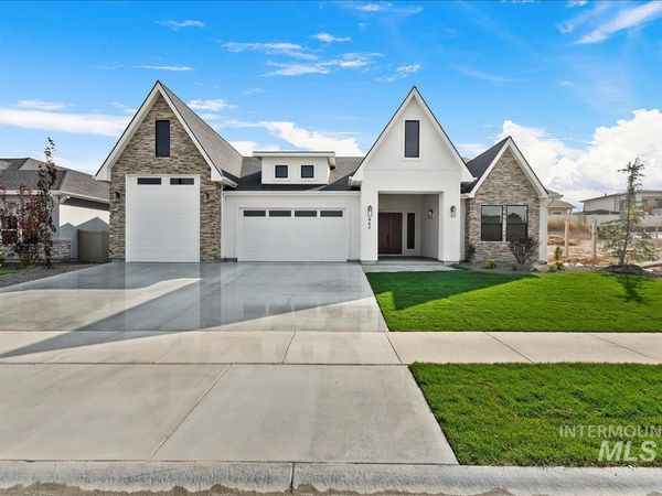 9833 S Peregrine Falcon Ave., Nampa, ID 83686