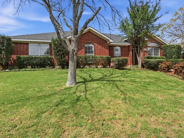 440 Dove Lane, Fort Worth, TX 76108