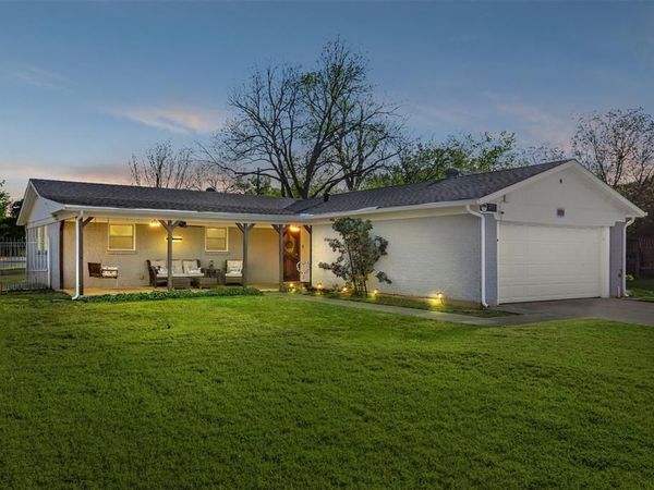 201 Olive Street , Hurst, TX 76053