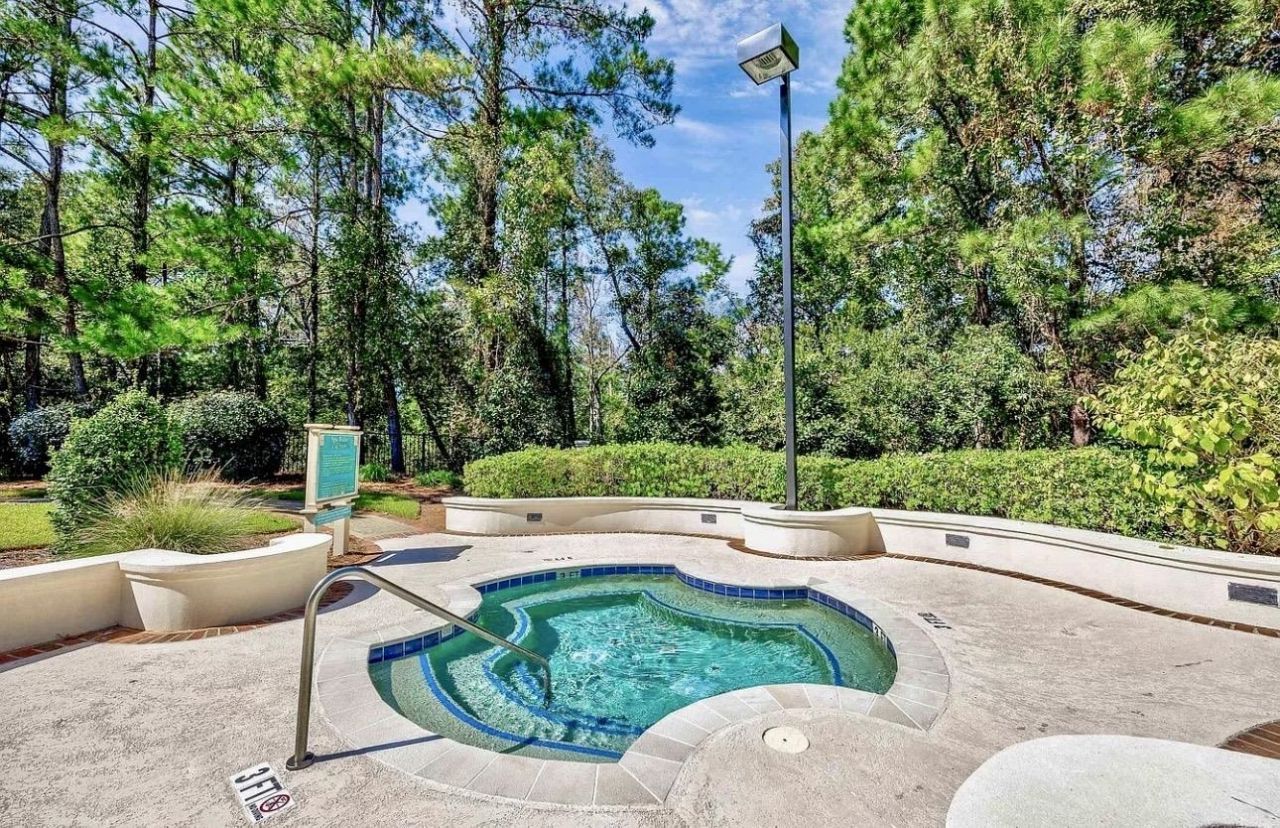 1310 Spinnaker Dr. Photo 11