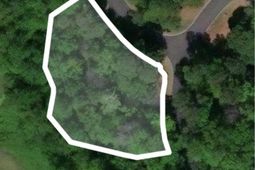 1310 Spinnaker Dr. photo 4