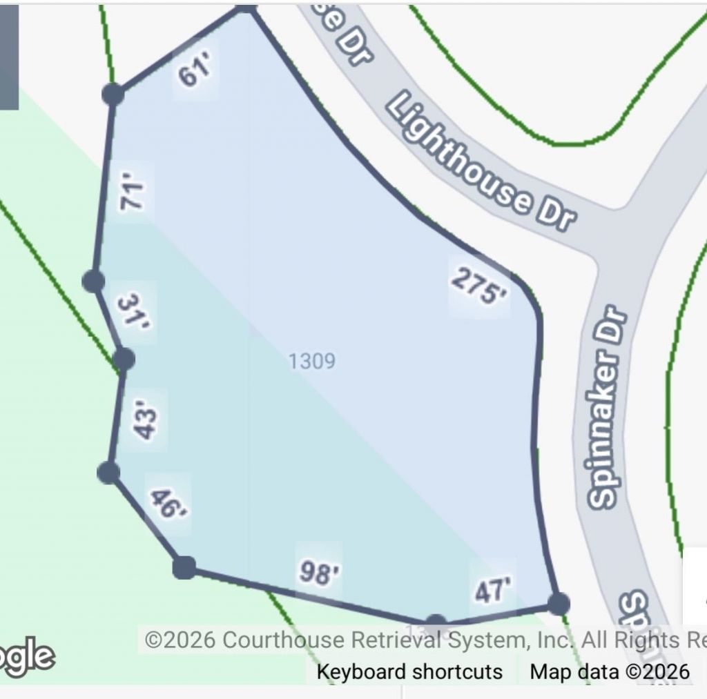 1310 Spinnaker Dr. Photo 4