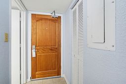 9550 Shore Dr.  photo 4