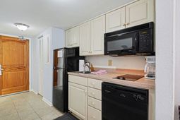 9550 Shore Dr.  photo 4