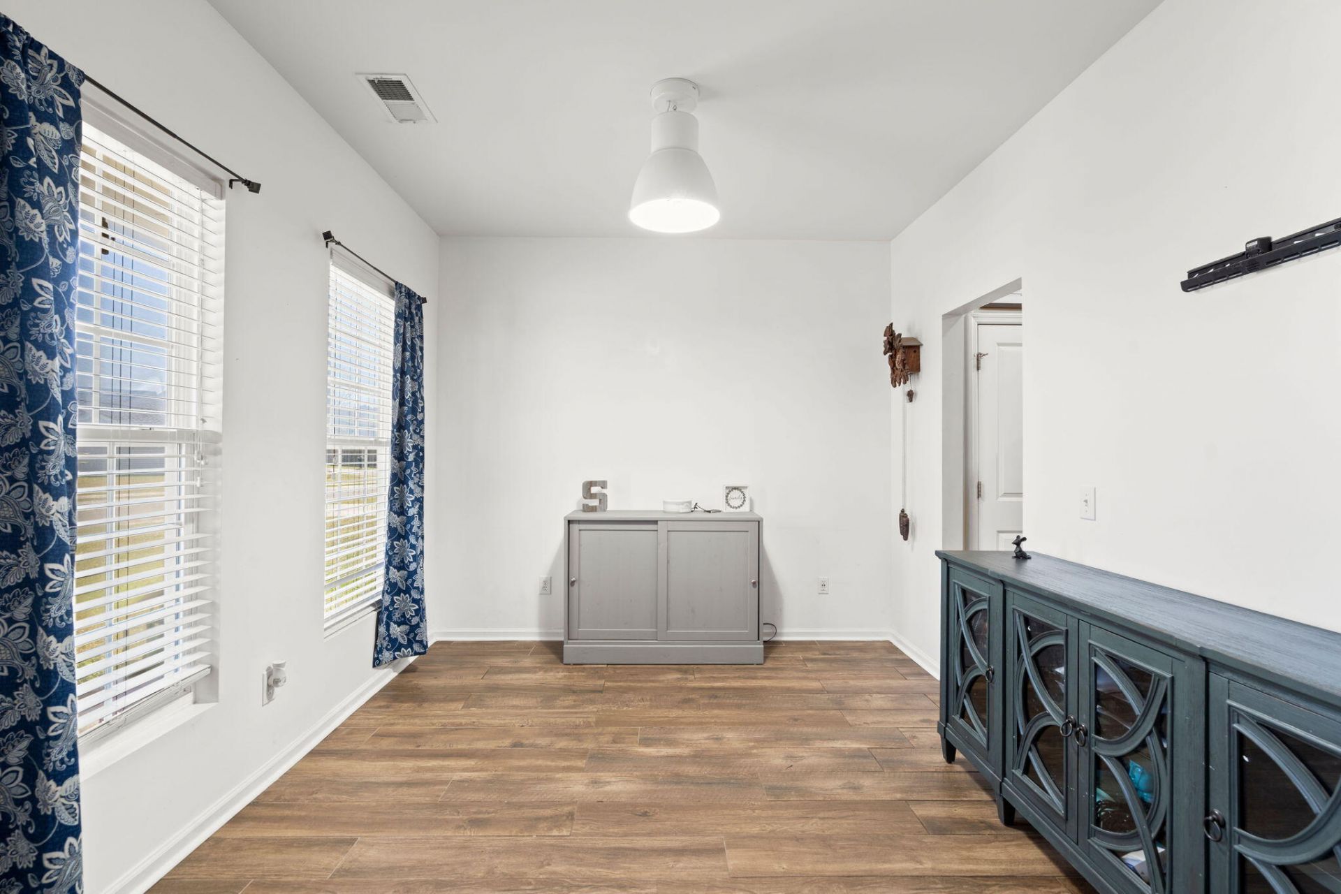 5016 Blair Road Photo 6