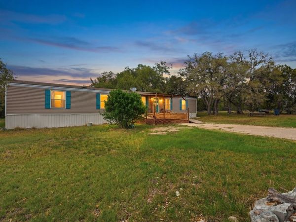 169 Oak Hollow Drive, Pipe Creek, TX 78063