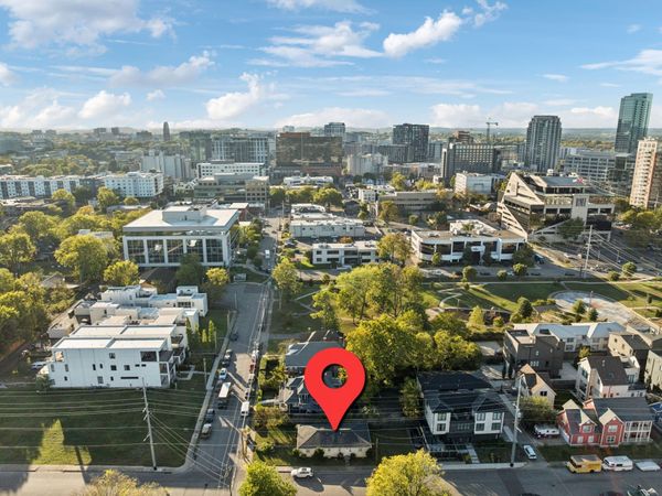 729 14th Ave S , Nashville, TN 37203
