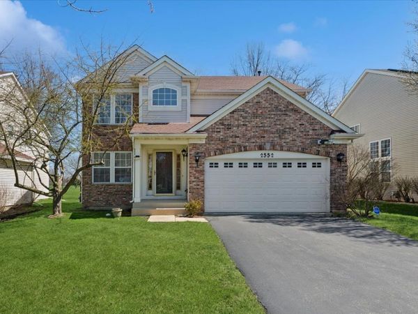 2552 Whitehall Lane, Naperville, IL 60564