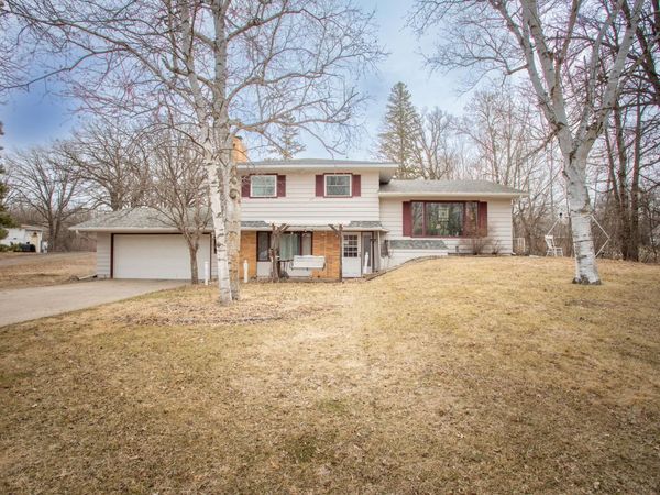 1807 N Mckay Avenue NE, Alexandria, MN 56308