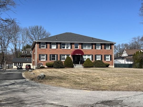 3 Pailet Dr, Unit 7, Chelmsford, MA 01863