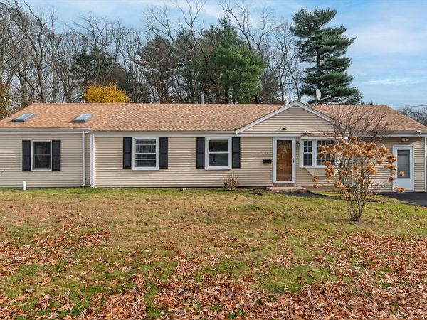 92 Mercury St, Weymouth, MA 02188