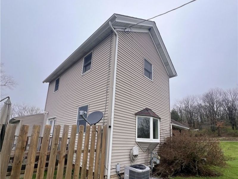 46215 Wyoming Avenue , Liverpool, OH 43920 Photo 4