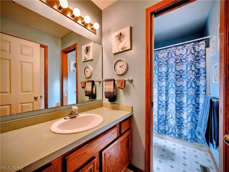 107 Cedar, Chardon, OH 44024 Photo 30