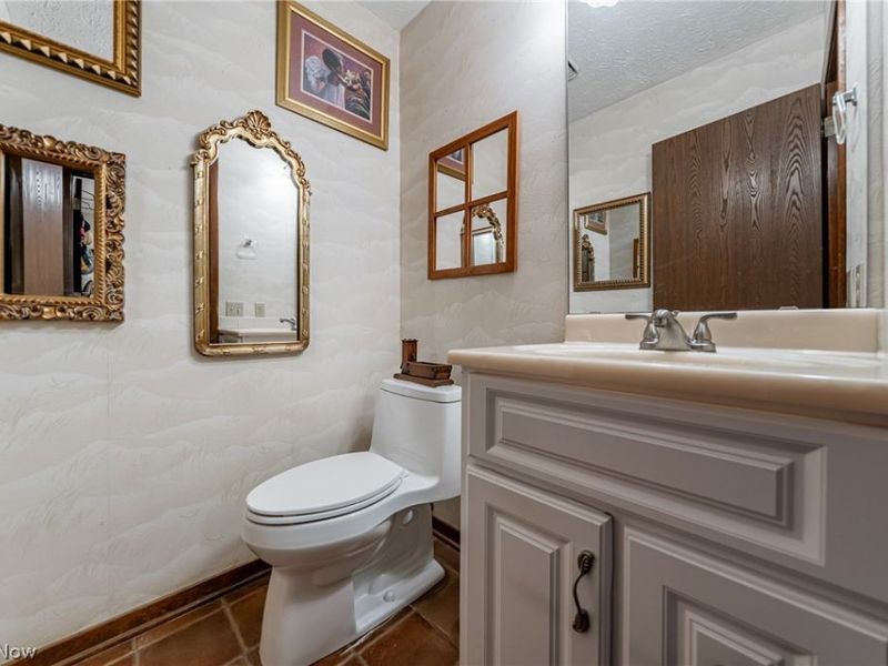 19717 Sagamore Road , Walton Hills, OH 44146 Photo 28