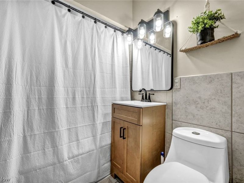 5804 Bangor Avenue , Cleveland, OH 44144 Photo 15