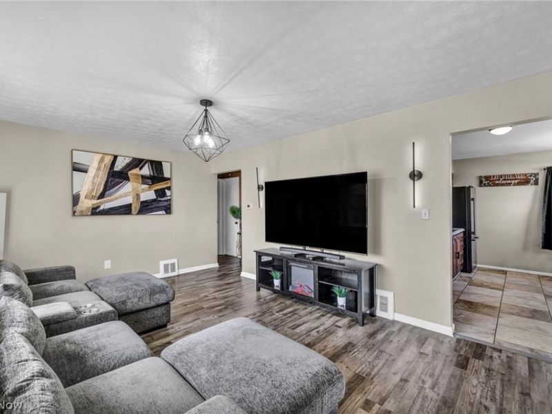 5804 Bangor Avenue , Cleveland, OH 44144 Photo 6