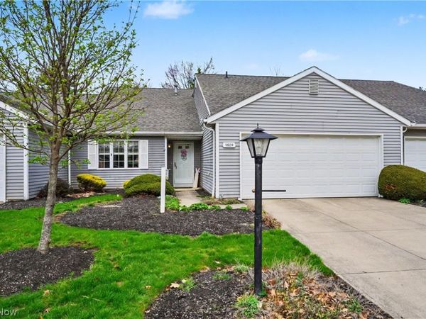 9809 Brookline Oval, Strongsville, OH 44136