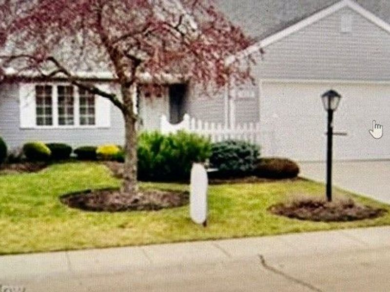 9809 Brookline Oval , Strongsville, OH 44136 Photo 1