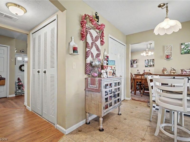 9809 Brookline Oval, Strongsville, OH 44136 Photo 15