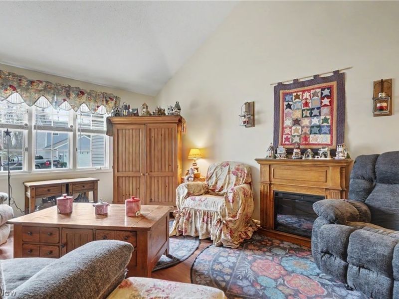 9809 Brookline Oval, Strongsville, OH 44136 Photo 22