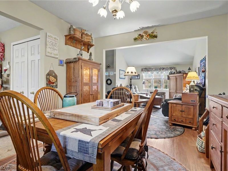 9809 Brookline Oval, Strongsville, OH 44136 Photo 27