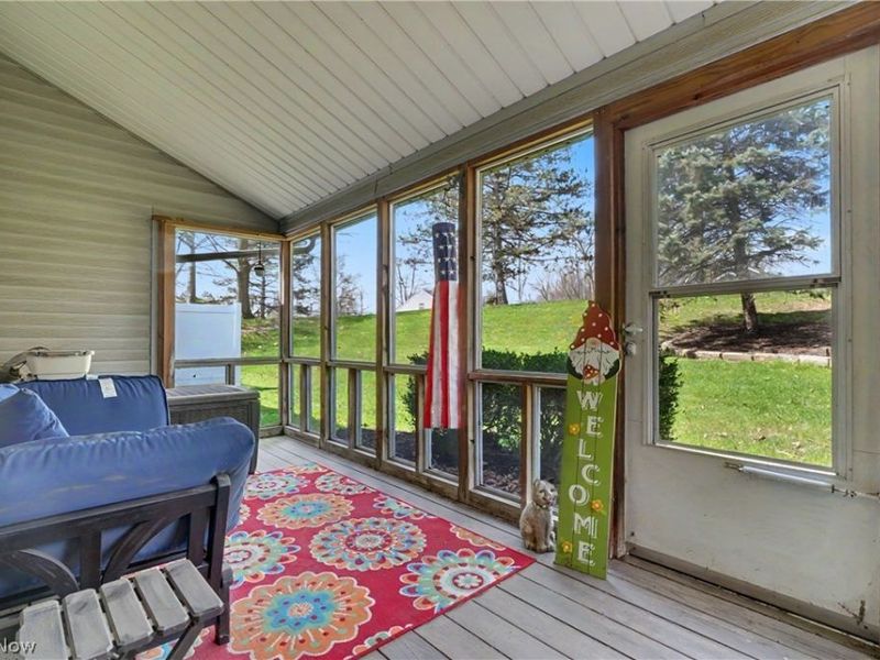 9809 Brookline Oval, Strongsville, OH 44136 Photo 28