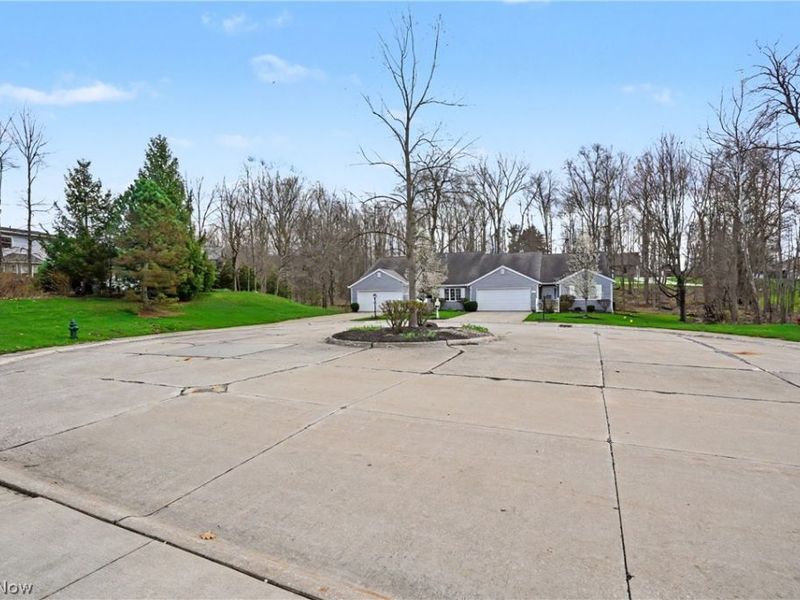 9809 Brookline Oval, Strongsville, OH 44136 Photo 41