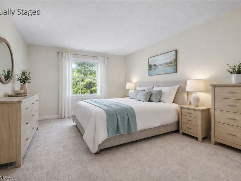 9809 Brookline Oval, Strongsville, OH 44136 Photo 9