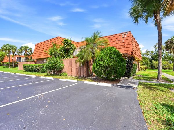 8337 N Coral Circle, North Lauderdale, FL 33068