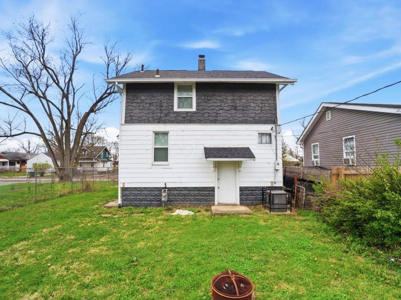 2378 Velma Avenue, Columbus, OH 43211 Photo 15