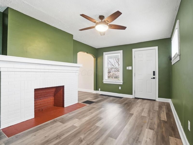 2378 Velma Avenue, Columbus, OH 43211 Photo 2