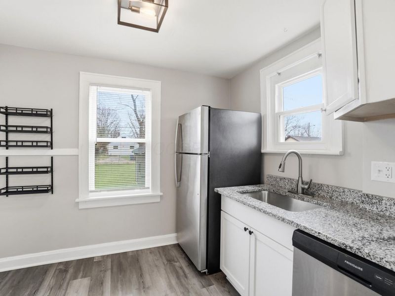 2378 Velma Avenue, Columbus, OH 43211 Photo 6