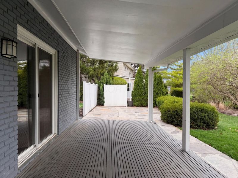 1289 Clubview Boulevard S, Columbus, OH 43235 Photo 30