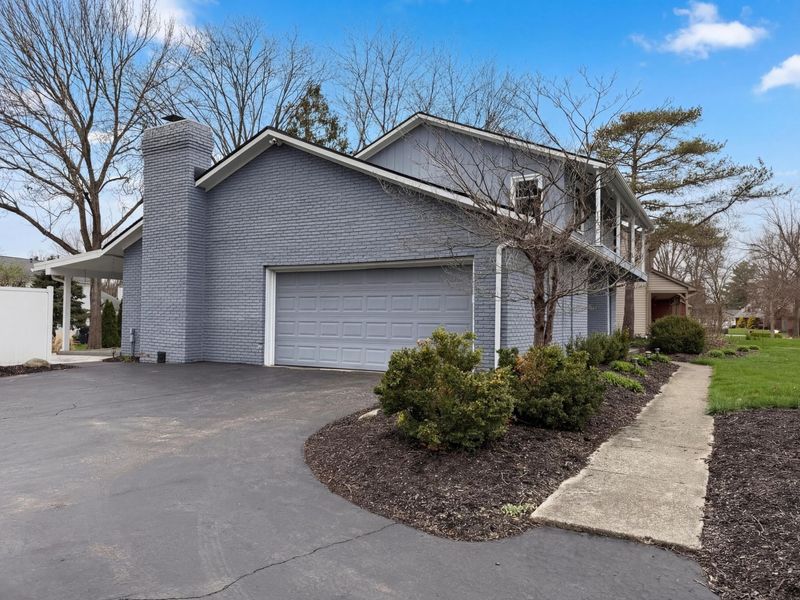 1289 Clubview Boulevard S, Columbus, OH 43235 Photo 32