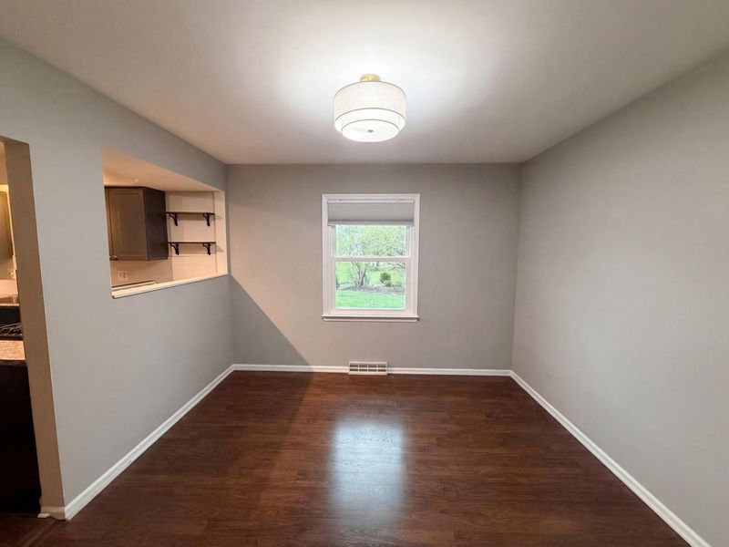 1289 Clubview Boulevard S, Columbus, OH 43235 Photo 8