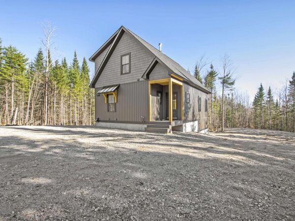 131 Mountain View Road, Stark, NH 03582