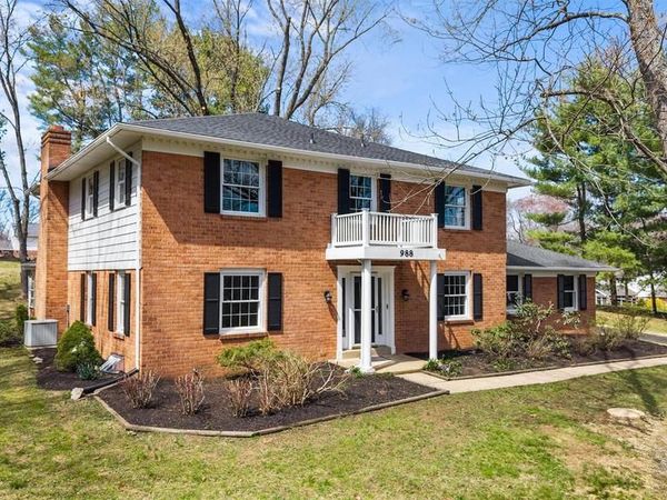 988 SHARPLESS ROAD, HOCKESSIN, DE 19707